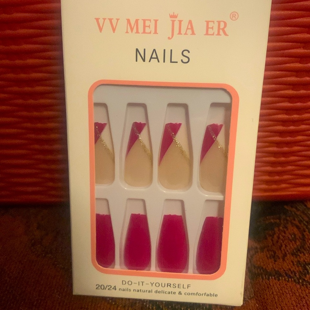 Press On Nails Pink/ Silver Sparkle